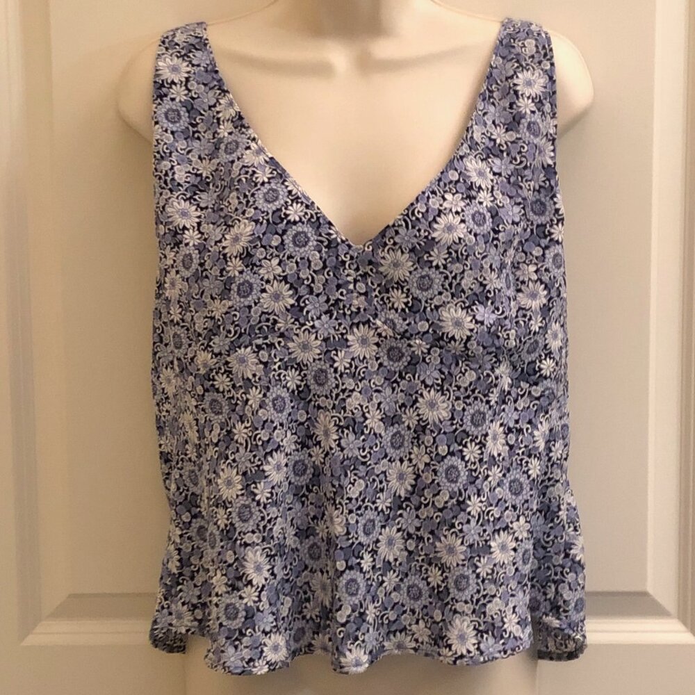 NWT Abercrombie & Fitch Floral Blue White Slinky Tank Top Camisole Size Large